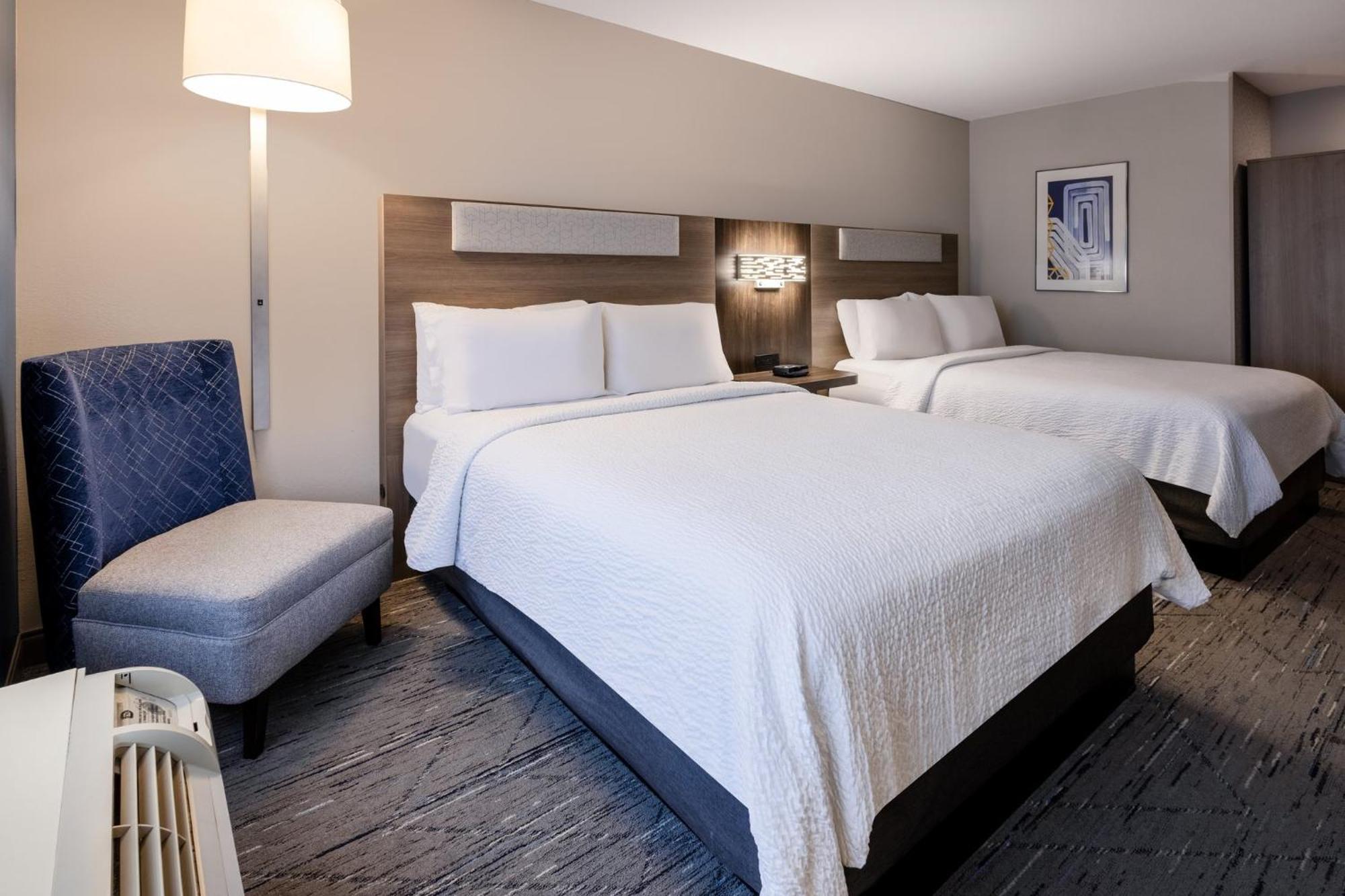 Holiday Inn Express Hotel & Suites Jackson - Flowood By Ihg Exterior photo